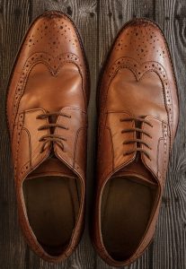 How the Well-Dressed Man Adjusts for Good Fit - Shoes