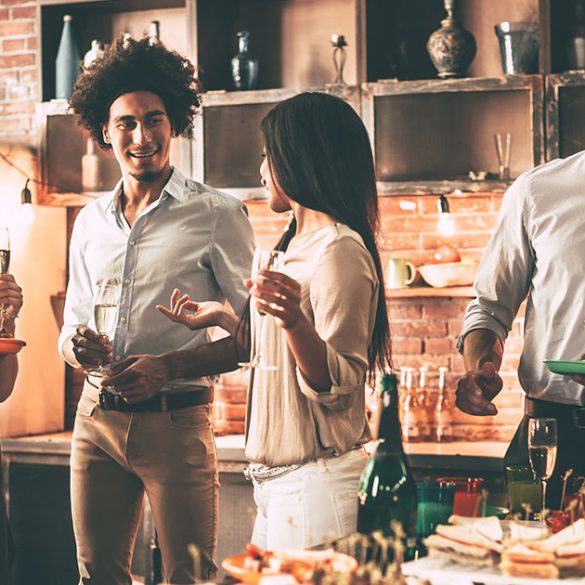What is Appropriate Housewarming Party Etiquette?